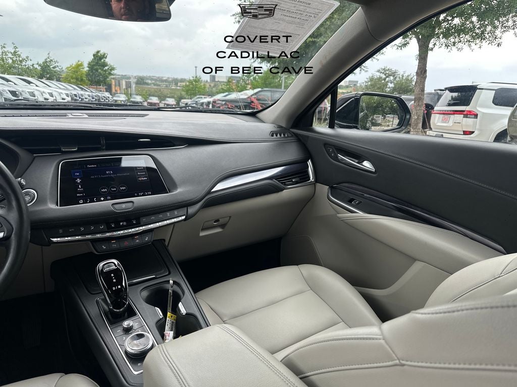 2023 Cadillac XT4 Luxury