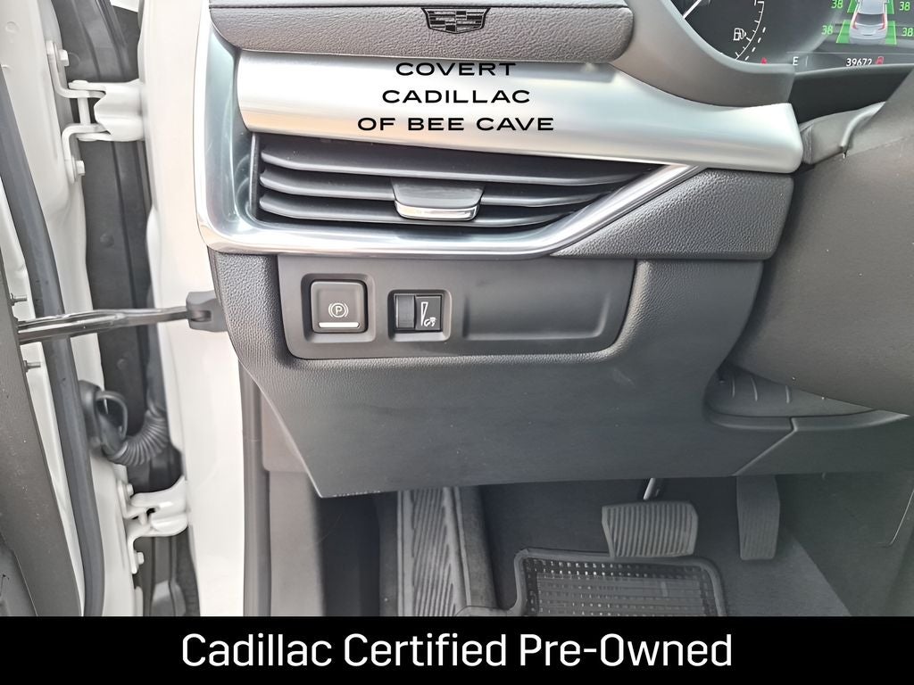 2021 Cadillac XT4 Premium Luxury