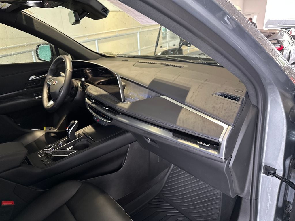2025 Cadillac XT4 Sport