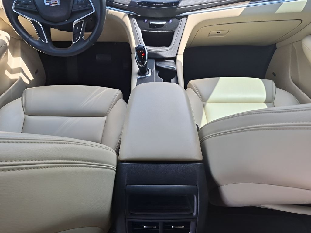 2017 Cadillac XT5 Base