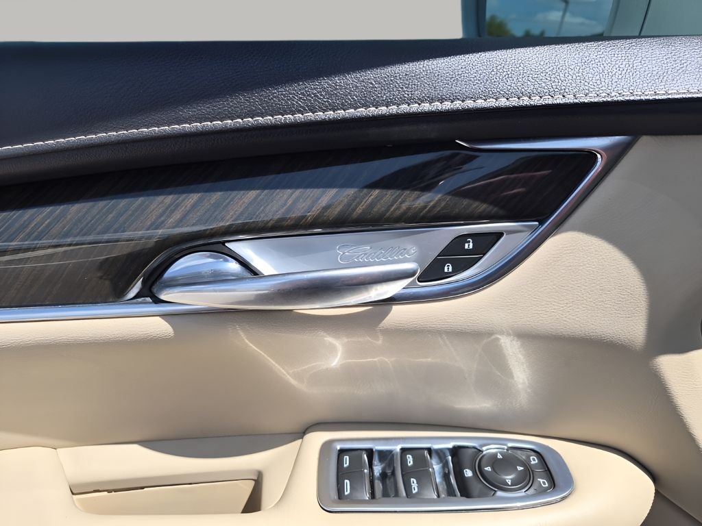 2017 Cadillac XT5 Base