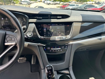 2025 Cadillac XT6 Sport