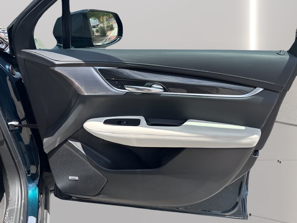 2025 Cadillac XT6 Sport