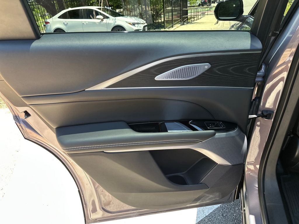 2025 Cadillac LYRIQ Luxury