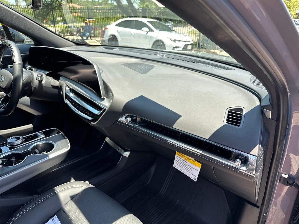 2025 Cadillac LYRIQ Luxury