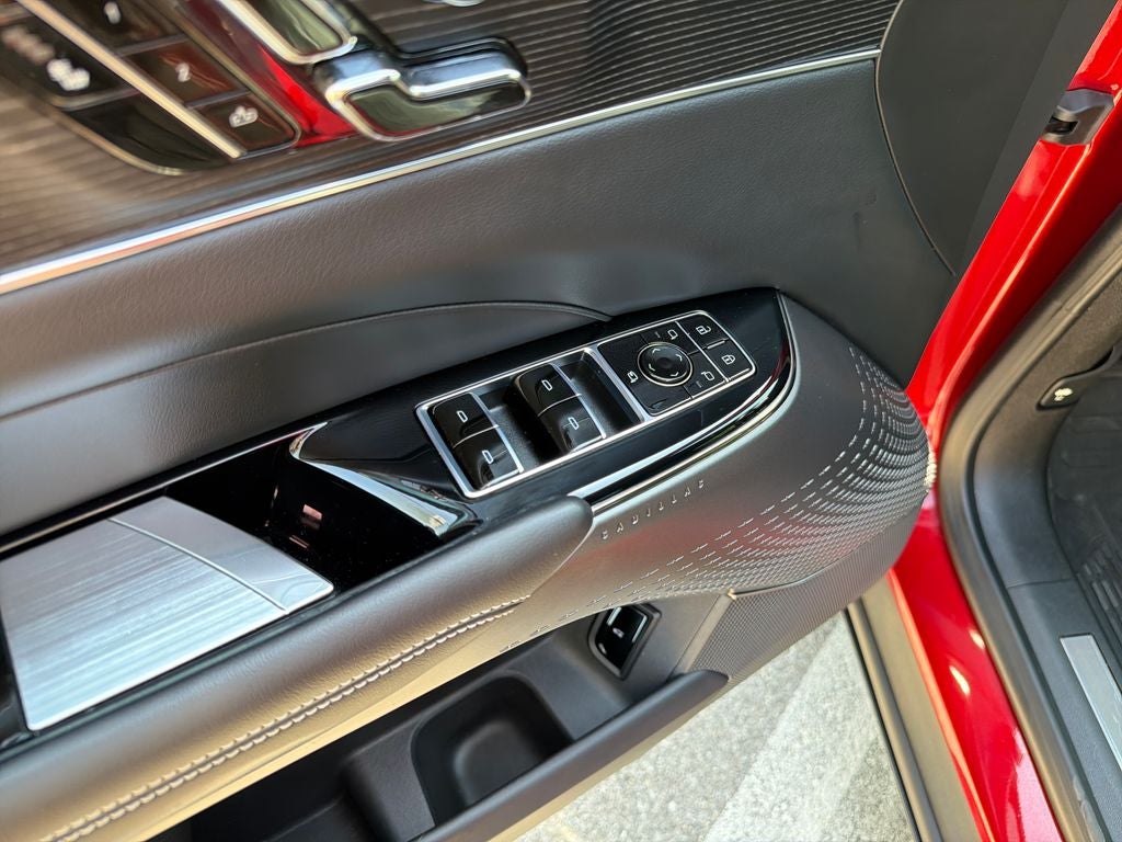 2024 Cadillac LYRIQ Sport