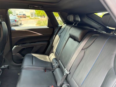 2024 Cadillac LYRIQ Sport