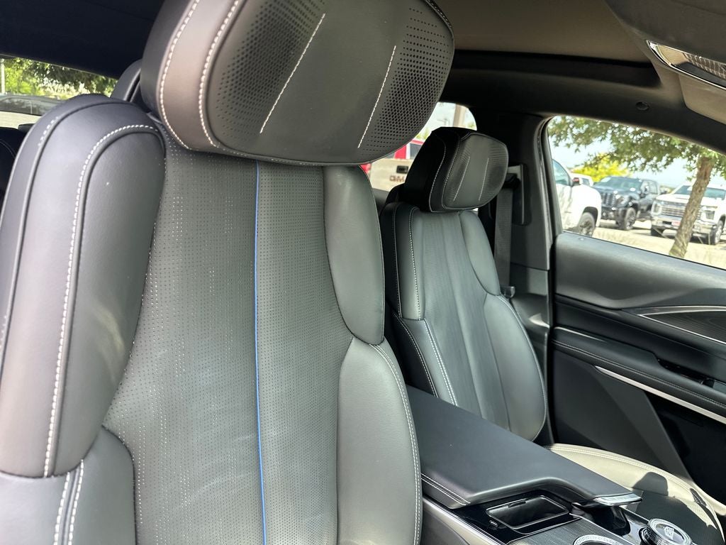 2024 Cadillac LYRIQ Sport