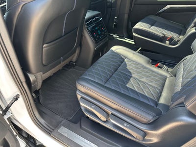 2026 Cadillac ESCALADE IQL Luxury