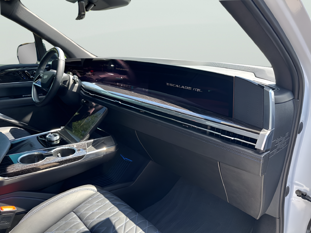 2026 Cadillac ESCALADE IQL Luxury