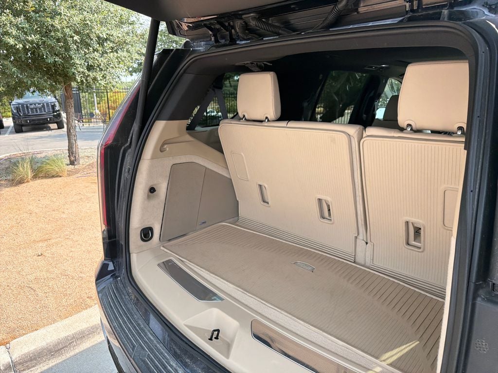 2023 Cadillac Escalade Premium Luxury