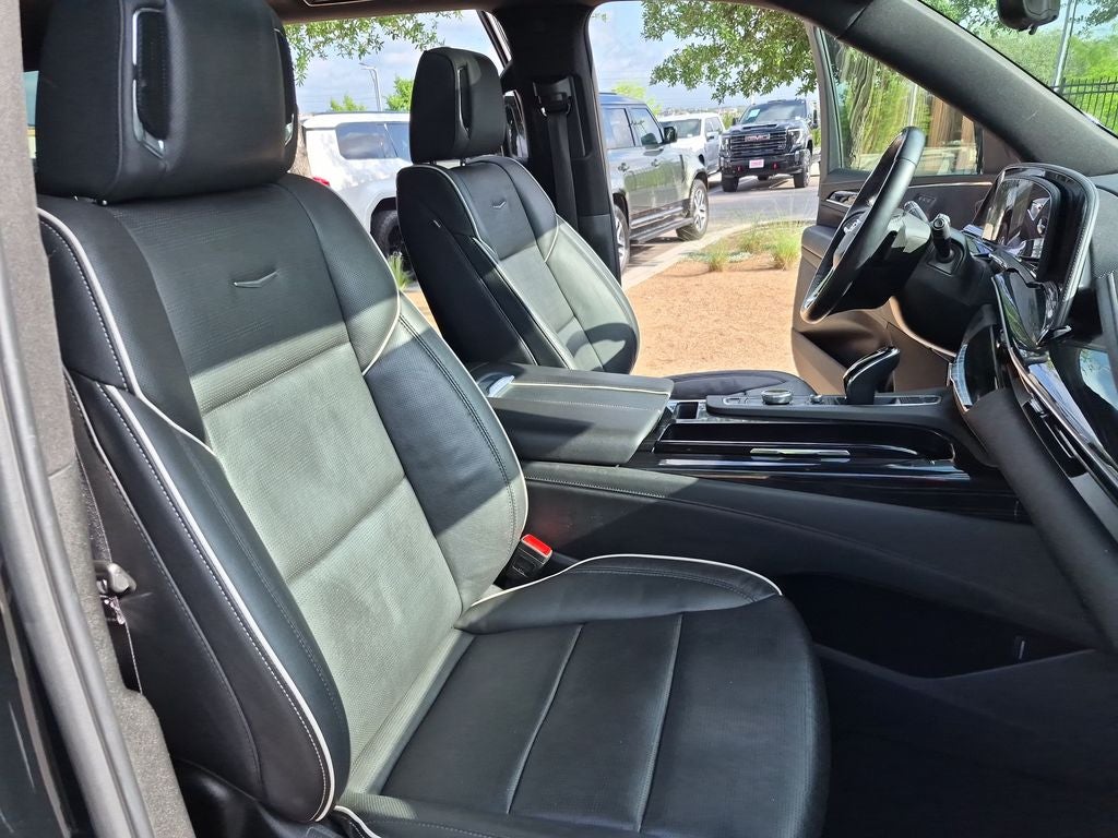 2024 Cadillac Escalade Sport