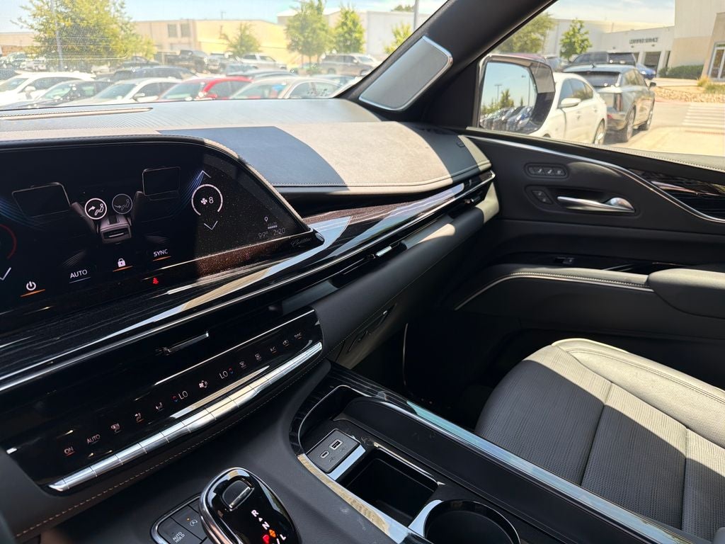 2023 Cadillac Escalade Sport