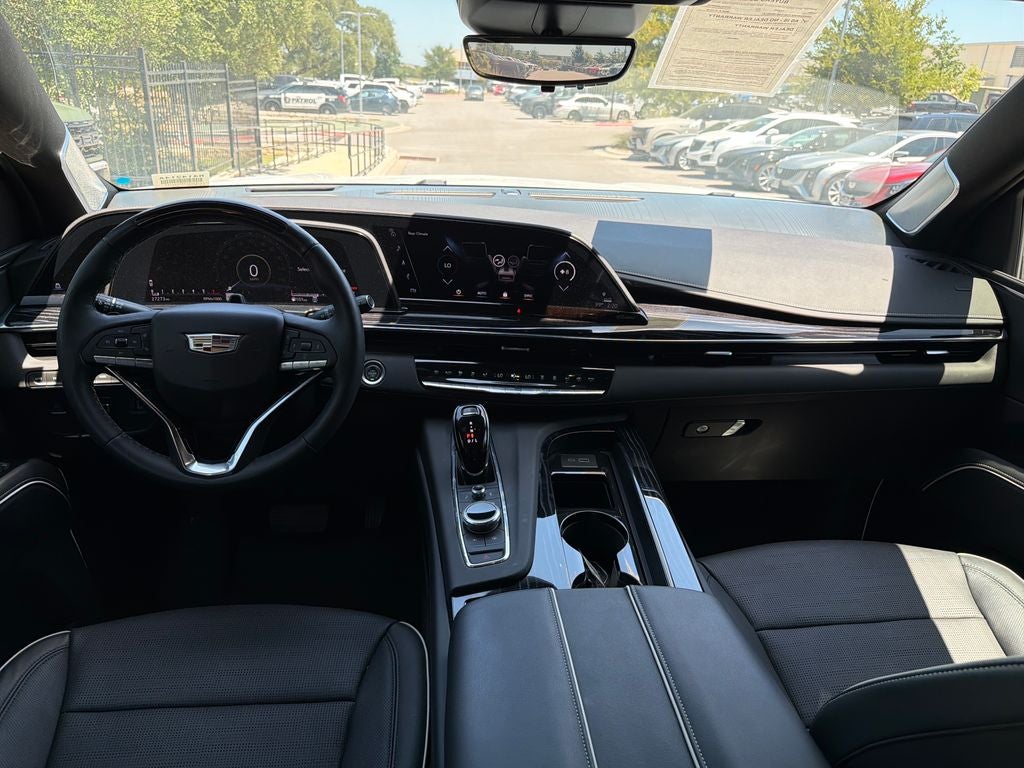 2023 Cadillac Escalade Sport