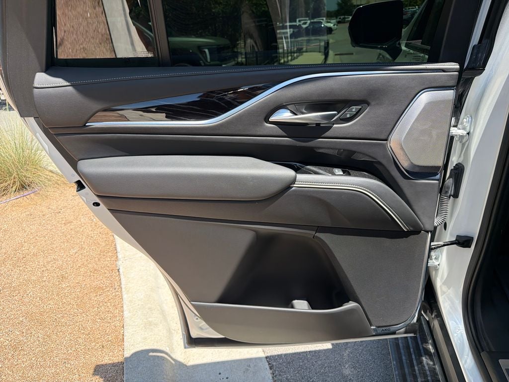 2023 Cadillac Escalade Sport