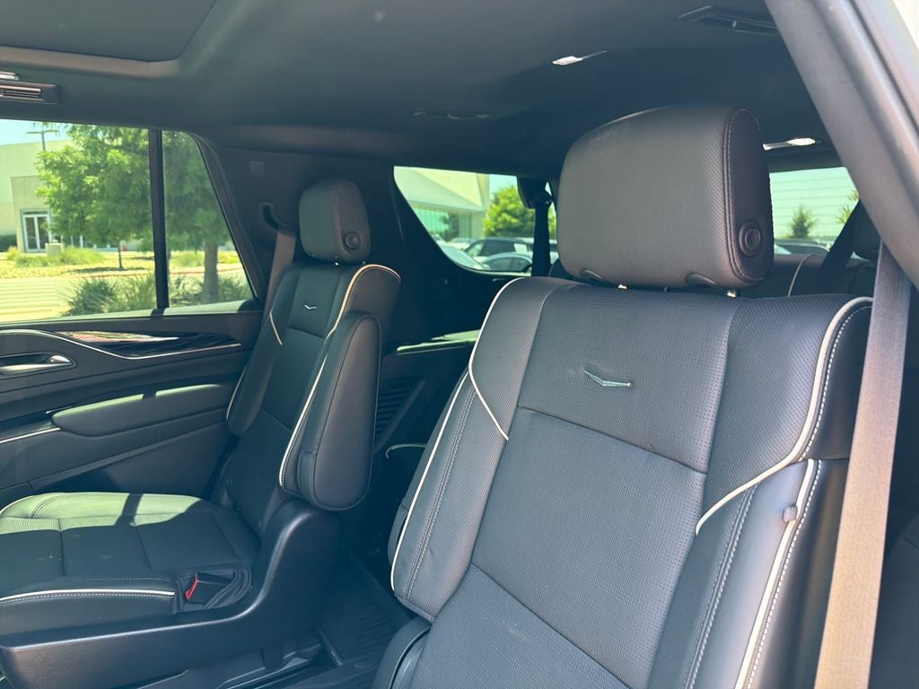 2023 Cadillac Escalade Sport