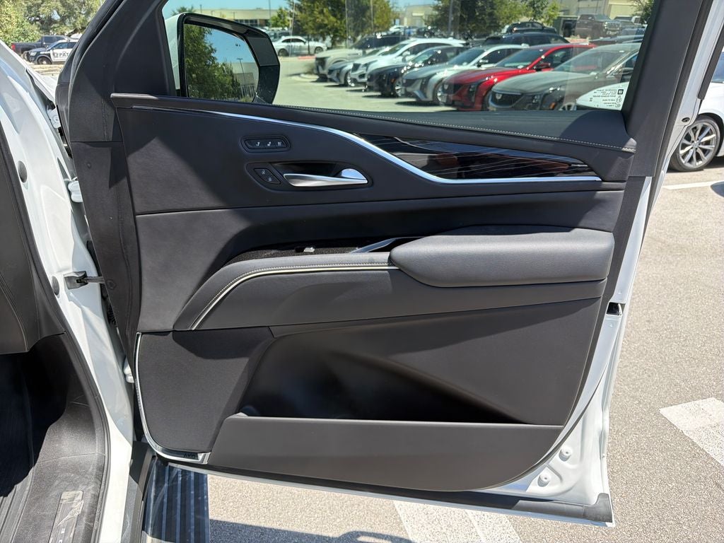 2023 Cadillac Escalade Sport