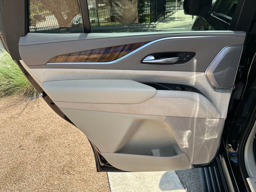 2022 Cadillac Escalade Sport Platinum