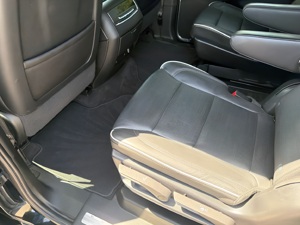 2022 Cadillac Escalade ESV Premium