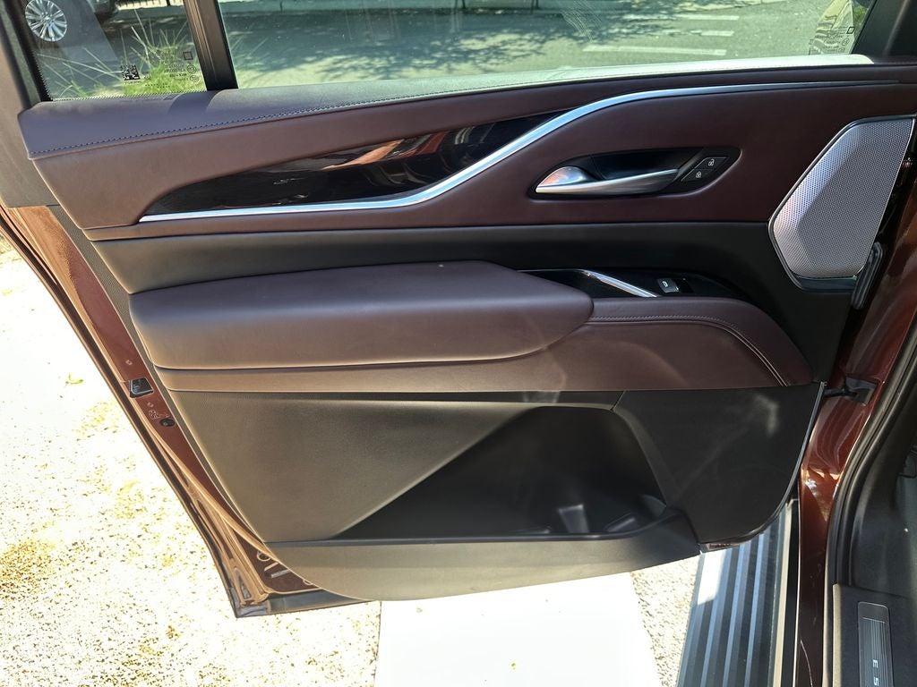 2023 Cadillac Escalade ESV Premium Luxury Platinum