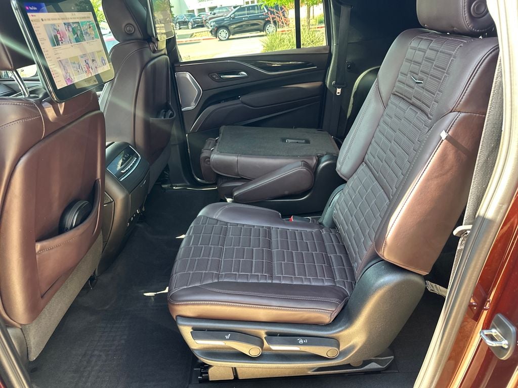 2023 Cadillac Escalade ESV Premium Luxury Platinum