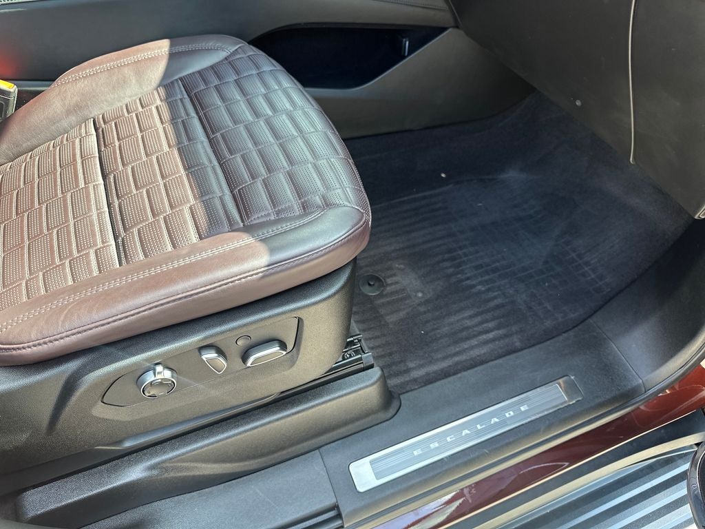 2023 Cadillac Escalade ESV Premium Luxury Platinum