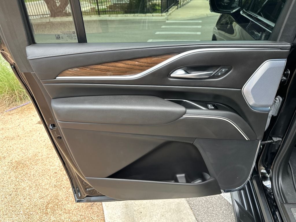 2023 Cadillac Escalade ESV Sport Platinum