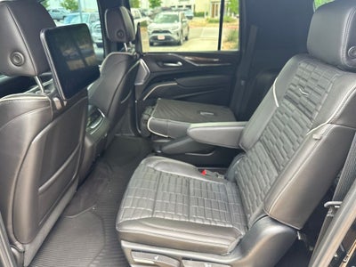 2023 Cadillac Escalade ESV Sport Platinum