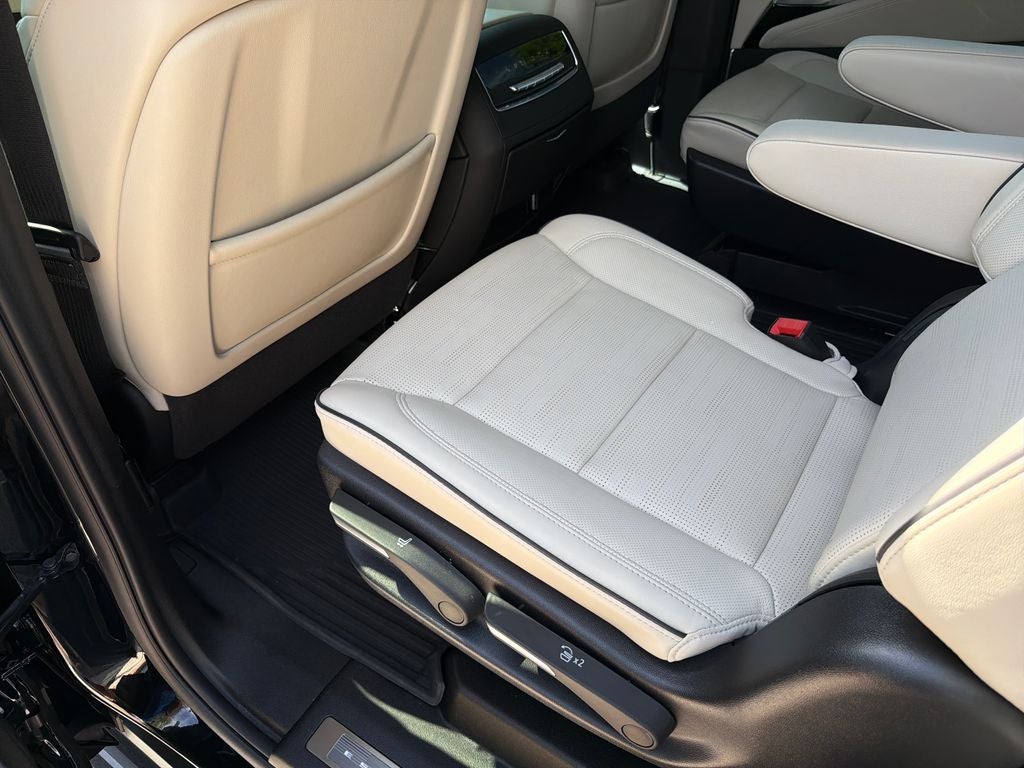 2025 Cadillac Escalade Sport