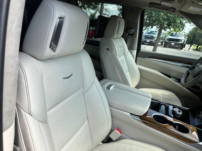 2025 Cadillac Escalade Sport Platinum