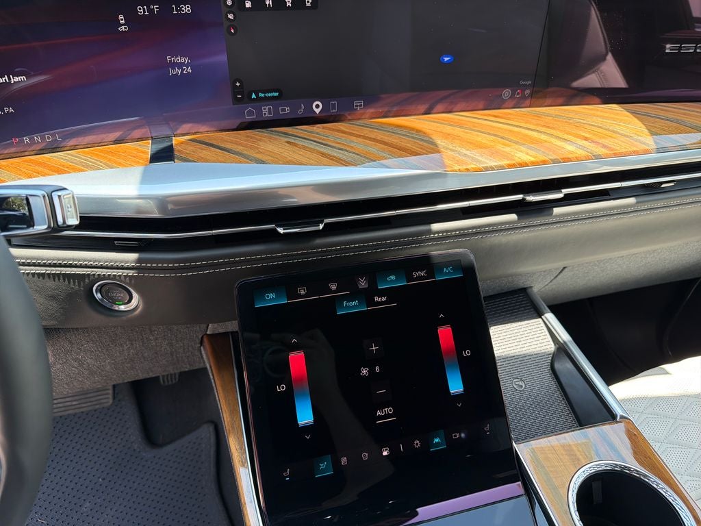 2025 Cadillac Escalade Sport Platinum
