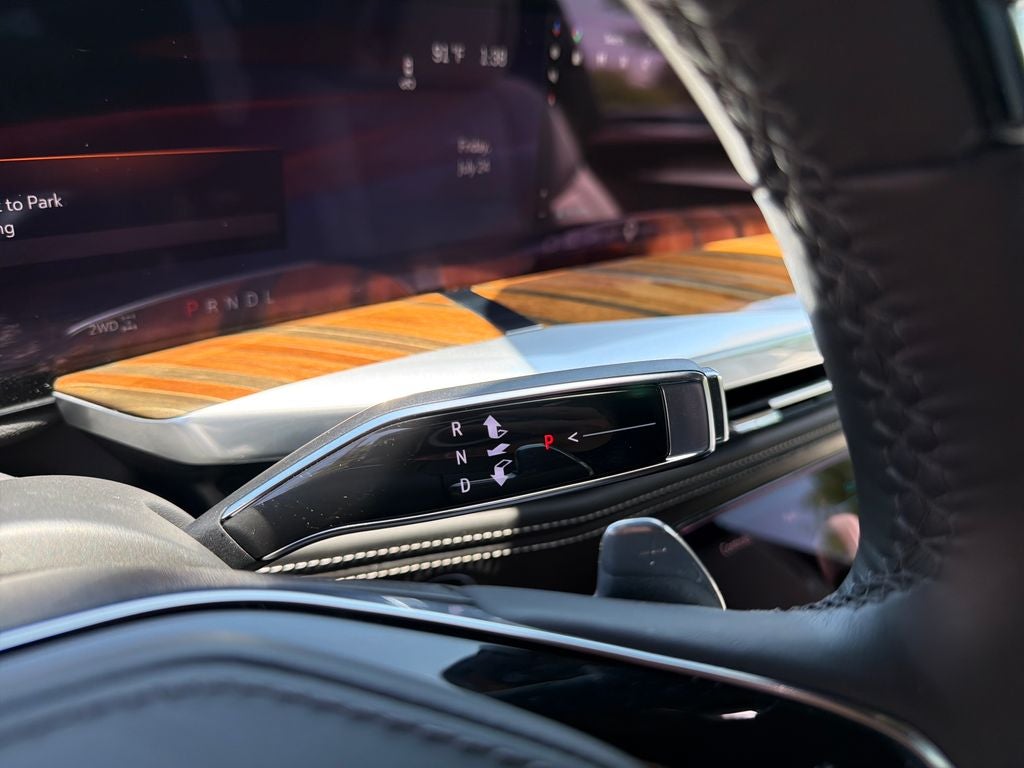 2025 Cadillac Escalade Sport Platinum