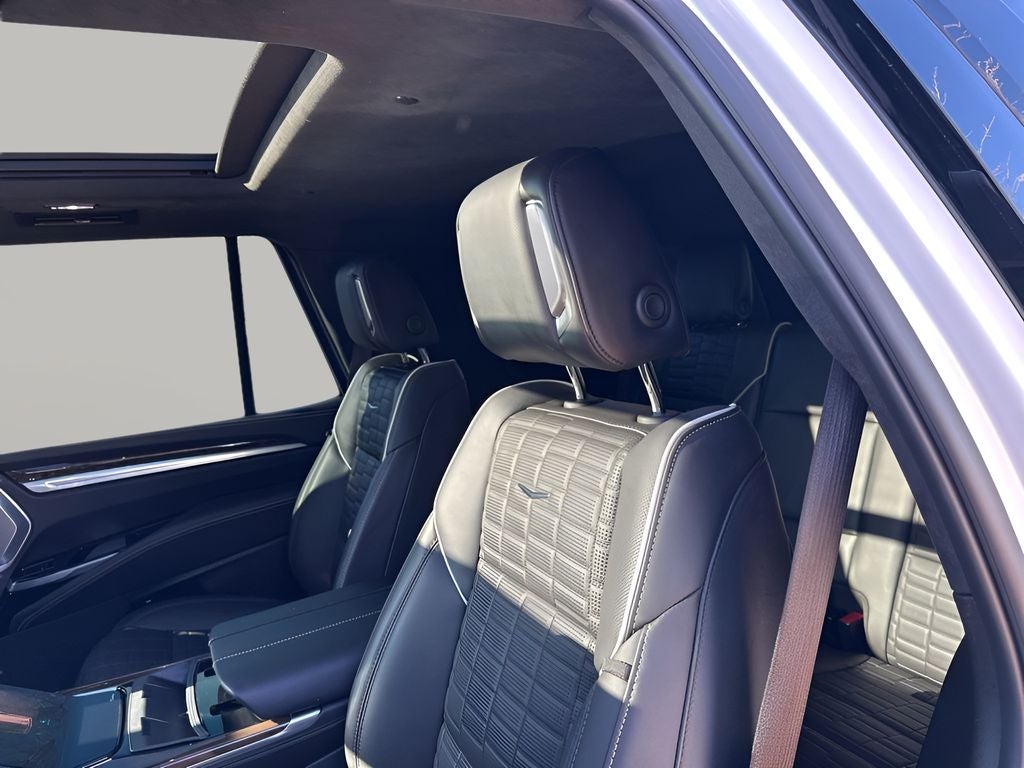 2025 Cadillac Escalade Sport Platinum