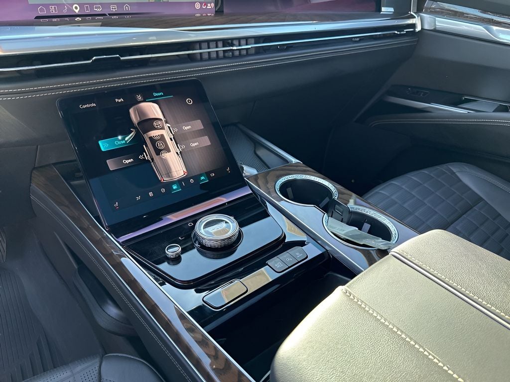 2025 Cadillac Escalade Sport Platinum