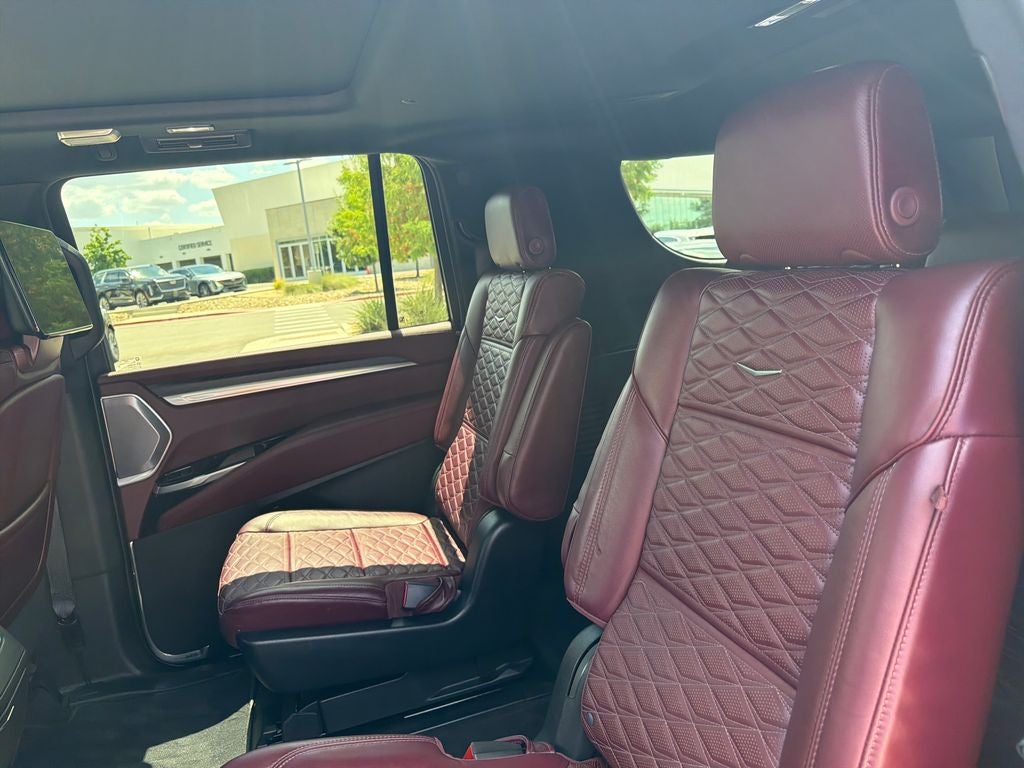 2025 Cadillac Escalade ESV Sport