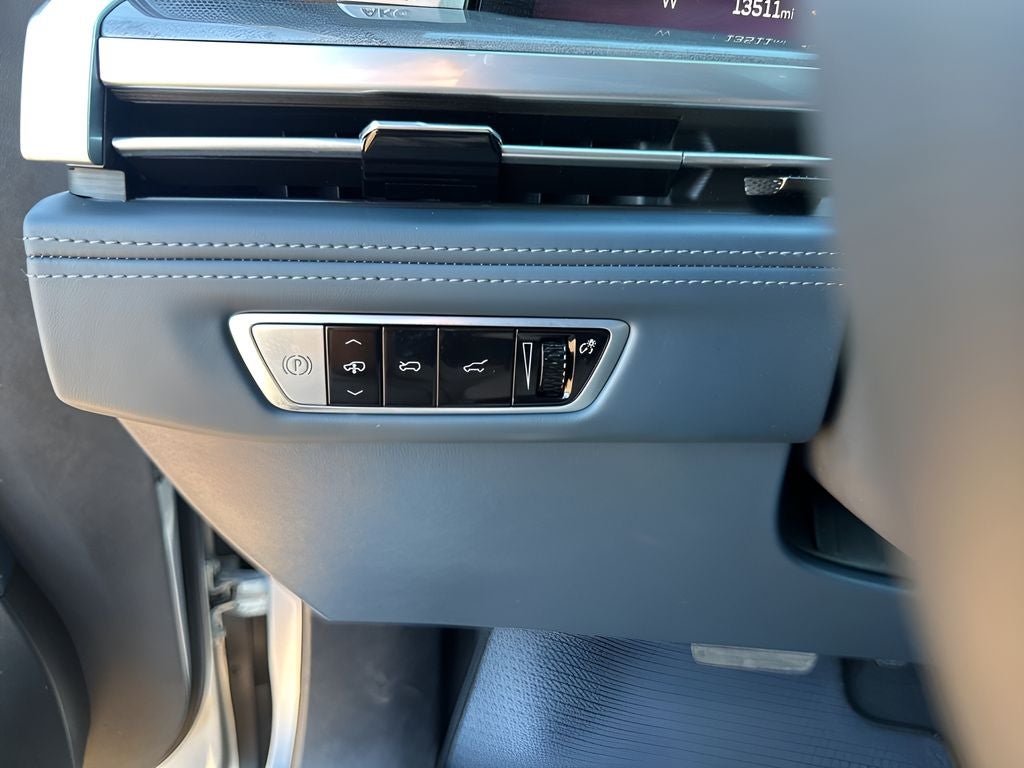 2025 Cadillac ESCALADE IQ Luxury 2