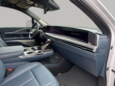 2025 Cadillac ESCALADE IQ Luxury 2