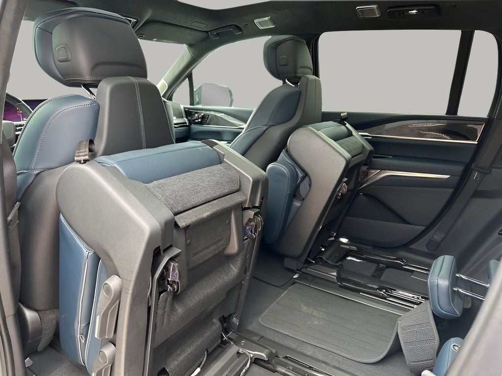 2025 Cadillac ESCALADE IQ Luxury 2