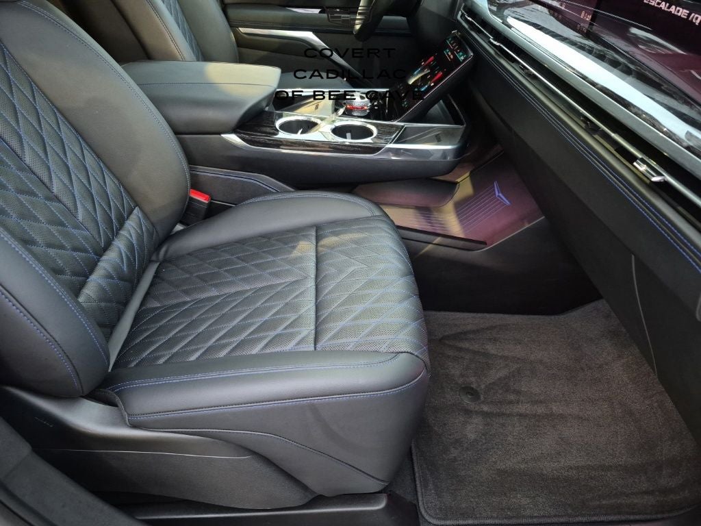 2025 Cadillac ESCALADE IQ Sport 1