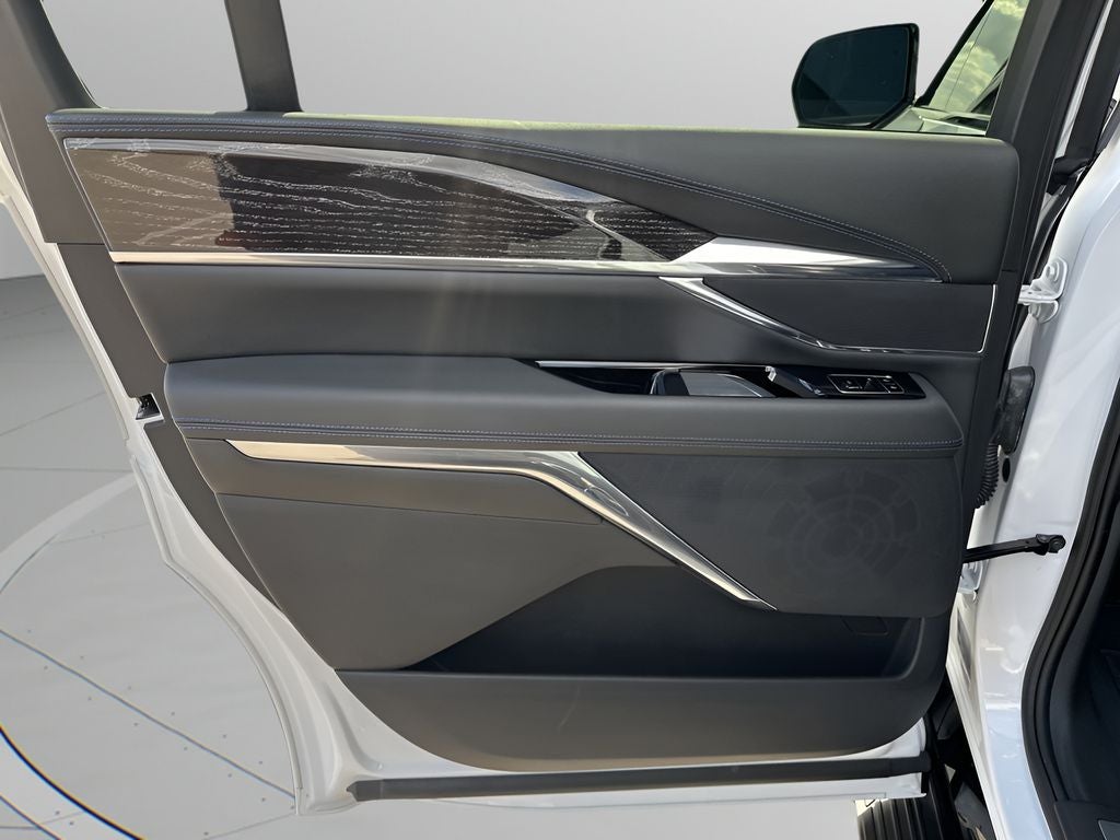 2025 Cadillac ESCALADE IQ Sport 1