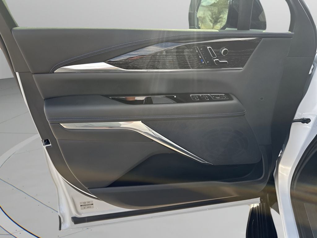 2025 Cadillac ESCALADE IQ Sport 1