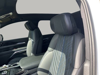 2025 Cadillac ESCALADE IQ Sport 1