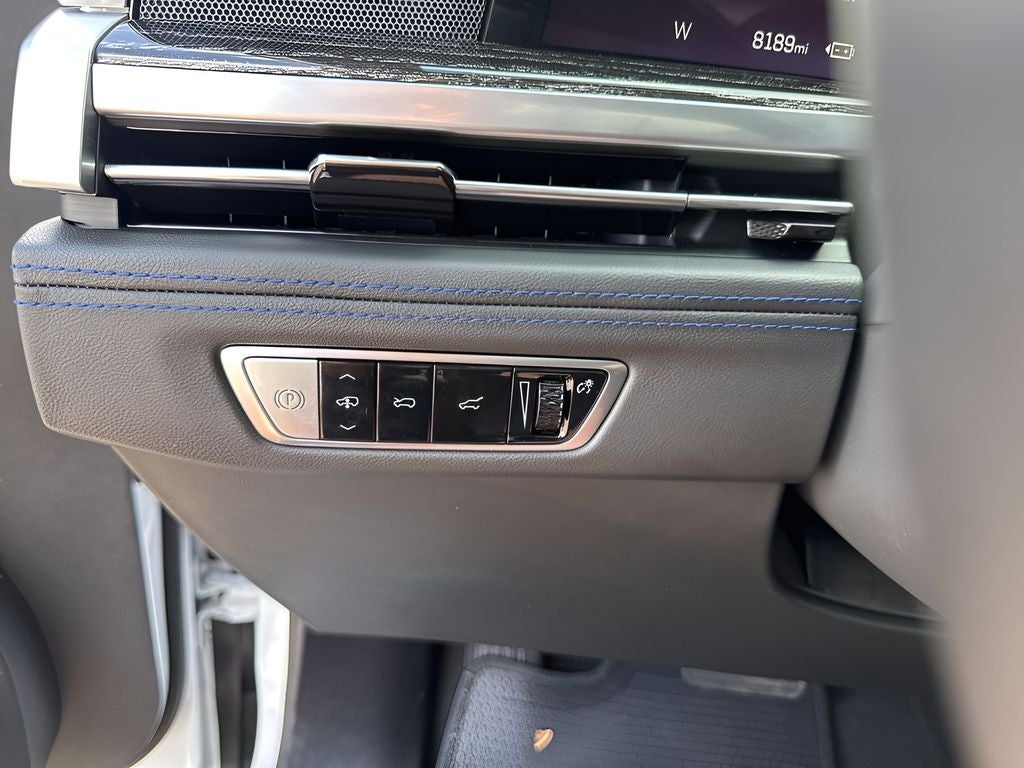 2025 Cadillac ESCALADE IQ Sport 1