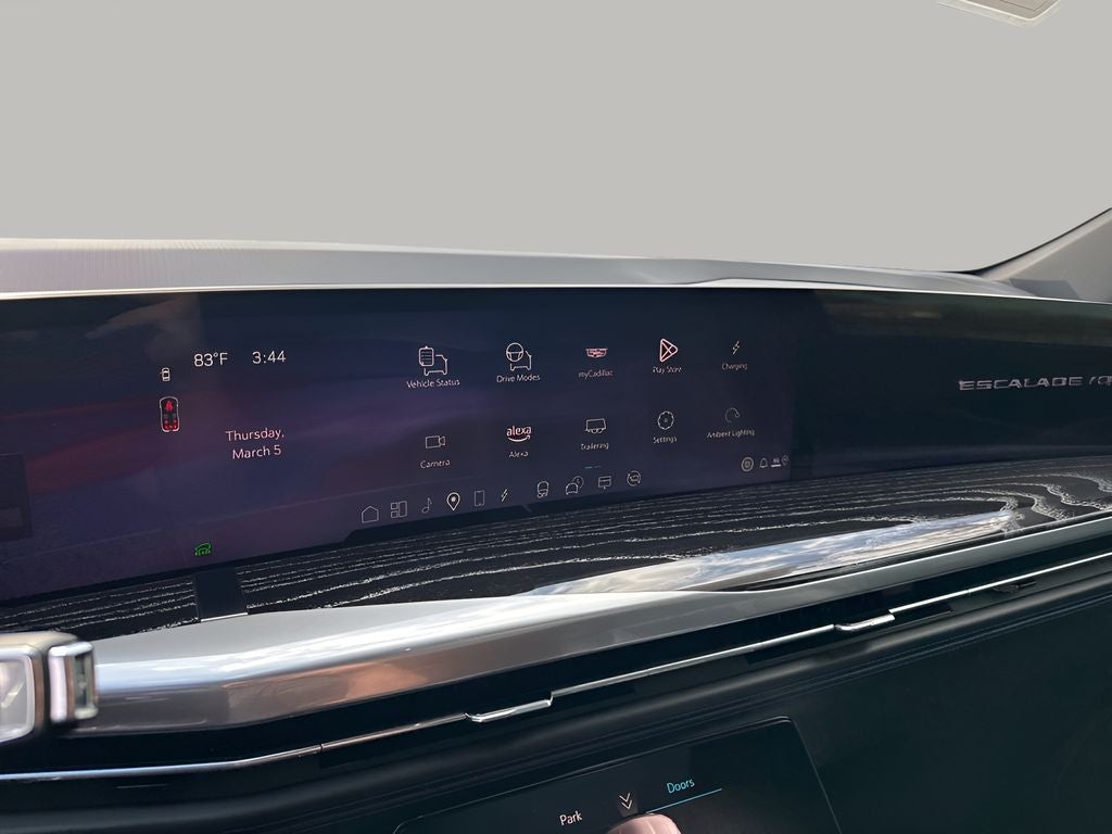 2025 Cadillac ESCALADE IQ Sport 1