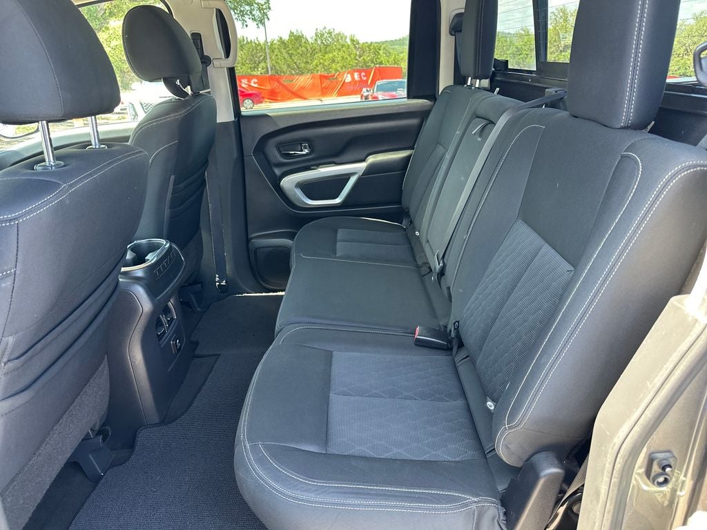 2017 Nissan Titan SV