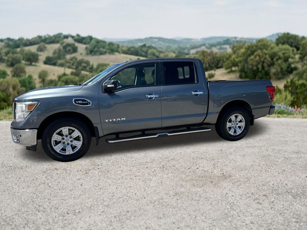 2017 Nissan Titan SV