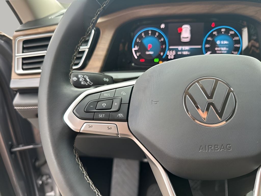 2024 Volkswagen Atlas 2.0T SE