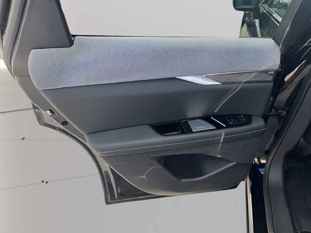 2025 Cadillac OPTIQ Luxury