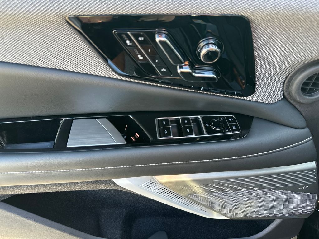 2025 Cadillac OPTIQ Sport