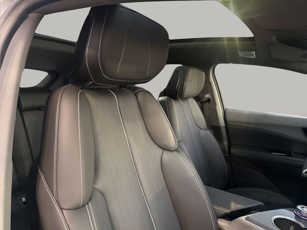 2025 Cadillac OPTIQ Sport 2